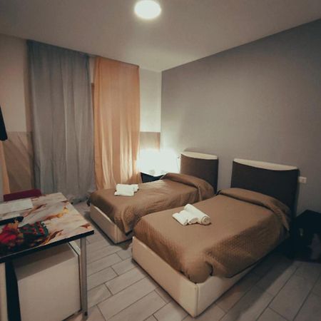 Bed and breakfast Neapolis Center Extérieur photo